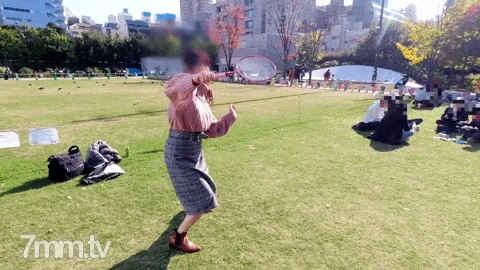 FC2-PPV-1696305 【히나타 보코 여자는 야레루】 잔디밭에서 놀고 있는 여대생 GET! 봄에서 발정…